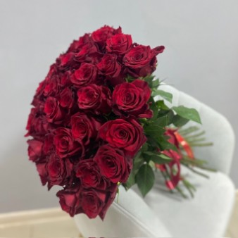 Красные Розы 70 см под ленту: фото. Мир цветов Киров