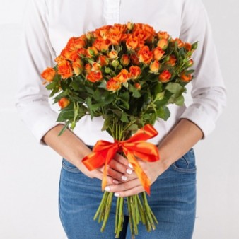 Букет кустовых Оранжевых роз: фото. Мир цветов Киров