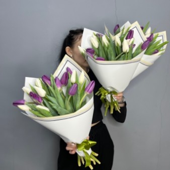 Букет белые и сиреневые тюльпаны: фото. Мир цветов Киров