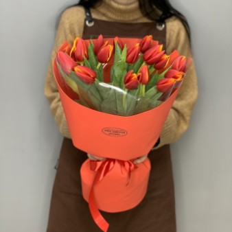 Букет Красных тюльпанов из 25 шт: фото. Мир цветов Киров