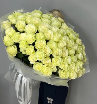 101 роза БЕЛАЯ - Букет ГИГАНТ: фото. Мир цветов Киров