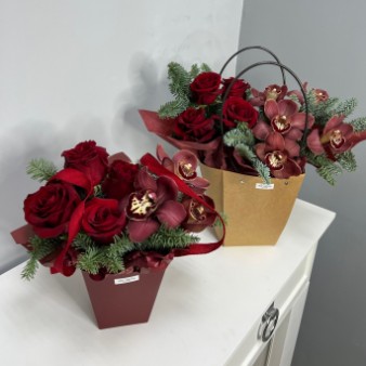 Розы с орхидеями и нобилис: фото. Мир цветов Киров