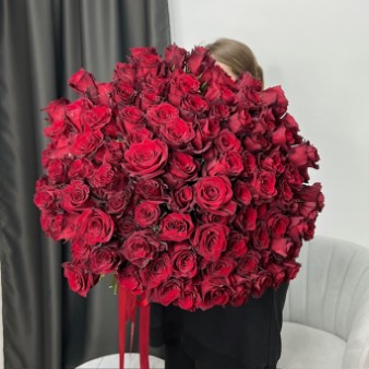 Красные Розы 70 см под ленту: фото. Мир цветов Киров